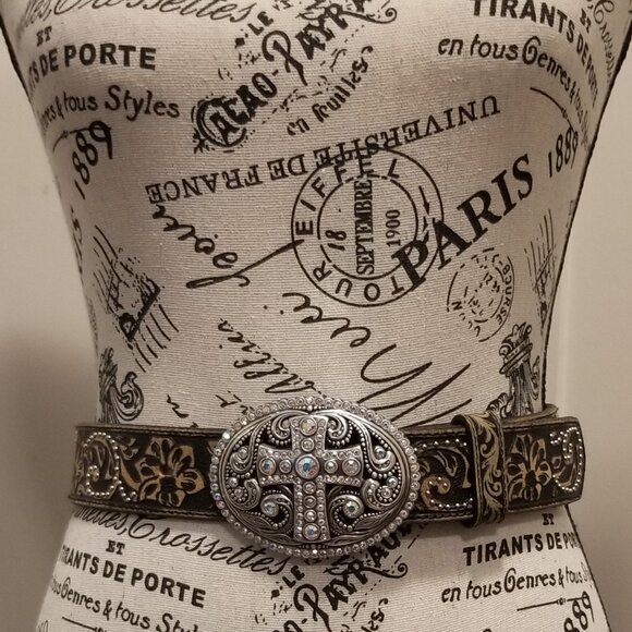 Swarovski encrusted crystal Belt - Picture 2 of 4